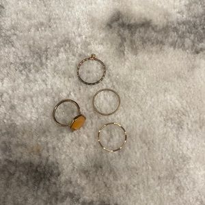 4 piece gold pacsun ring set